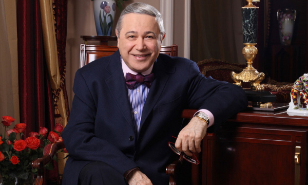 «На все 100»: как молодожен Евгений Петросян начал молодиться. Фото